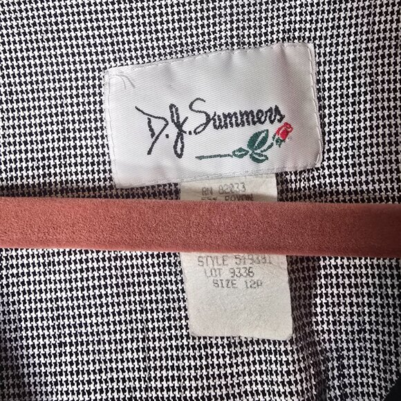VINTAGE: D.J. Summers black & white button up top - Picture 2 of 3
